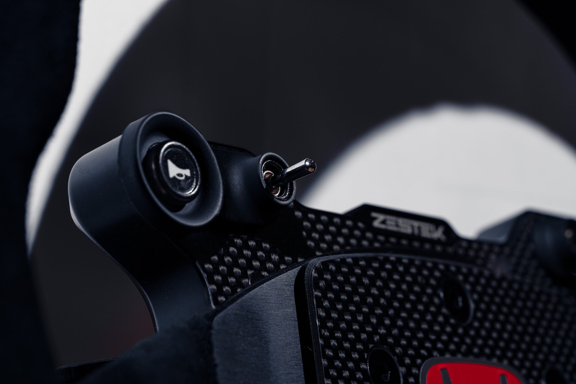 Zestek OEM Hub Only – Triple Seven