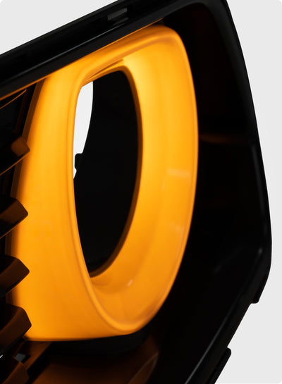 Oberer Kühlergrill mit Halo-LED-Leuchten